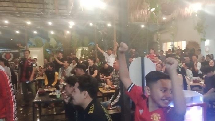 Nobar-Derbi-Manchester.jpg
