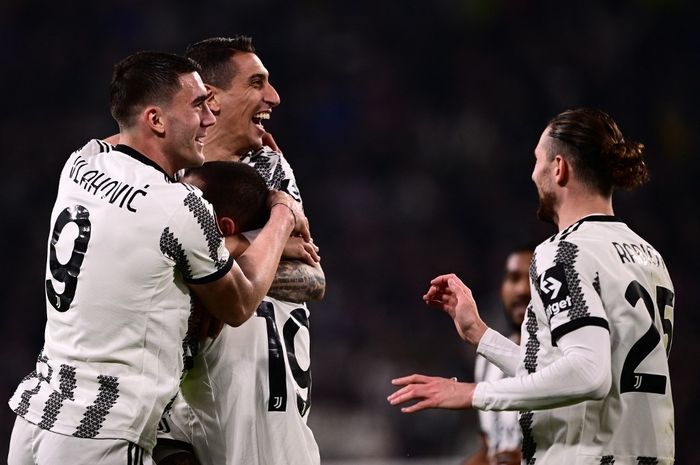 Para-pemain-Juventus-rayakan-gol-di-Liga-Europa.jpg