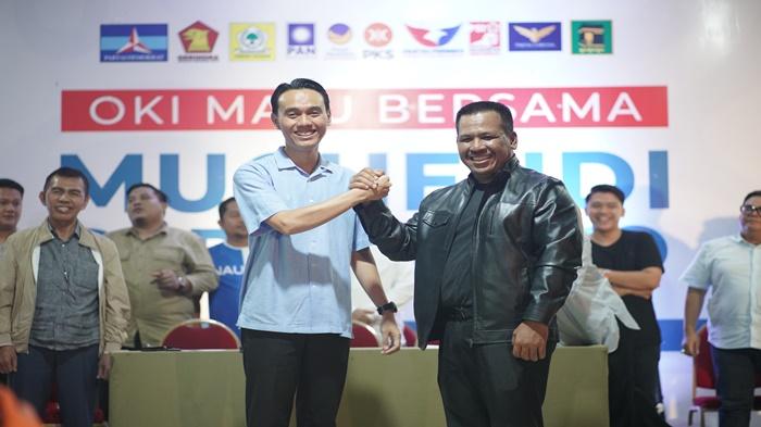 Paslon-nomor-urut-2-Muchendi-Supriyanto-saat-melakukan-jumpa-pers.jpg