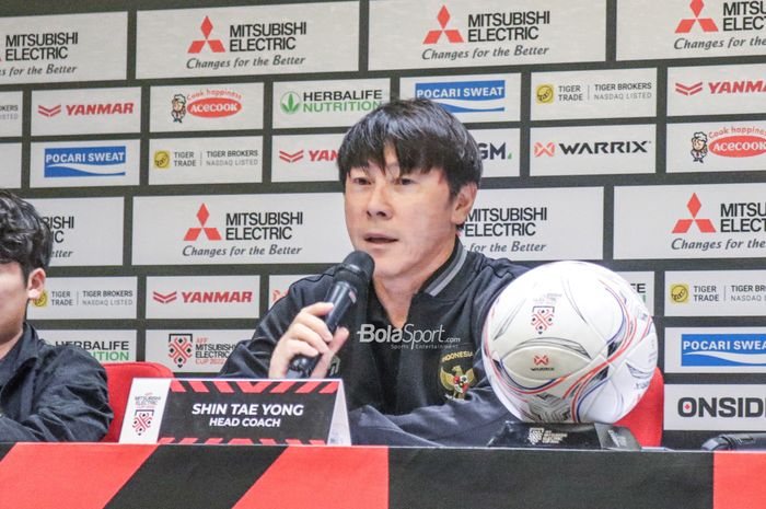 Pelatih-Timnas-Indonesia-Shin-Tae-yong-meminta-suporter-skuad-Garuda-tidak-khawatir.jpg