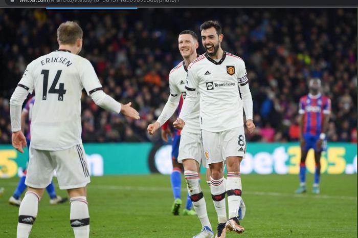 Pemain-Manchester-United-rayakan-gol-ke-gawang-Crystal-Palace.jpg