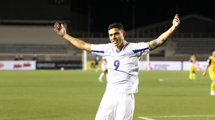 Pemain-timnas-Filipina-Kenshiro-Daniels-sewaktu-mencetak-gol.jpg