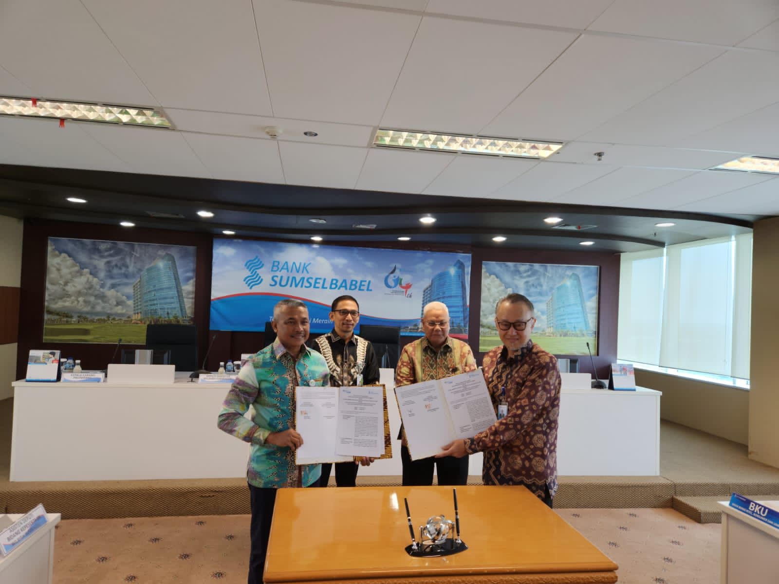 Penandatanganan-MoU-dan-PKS-BPJS-Ketenagakerjaan-Bersama-Bank-Sumsel-Babel.jpg