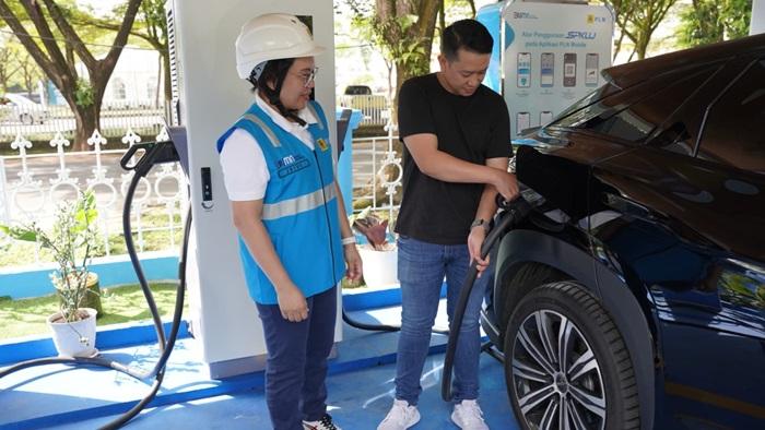 Pengisian-Daya-Mobil-Listrik.jpg