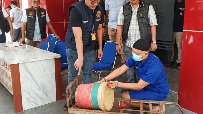 Buron 1 Tahun Lebih, Pelaku Pembunuhan di Muara Enim Jadi Tukang Cuci Piring di Tangerang