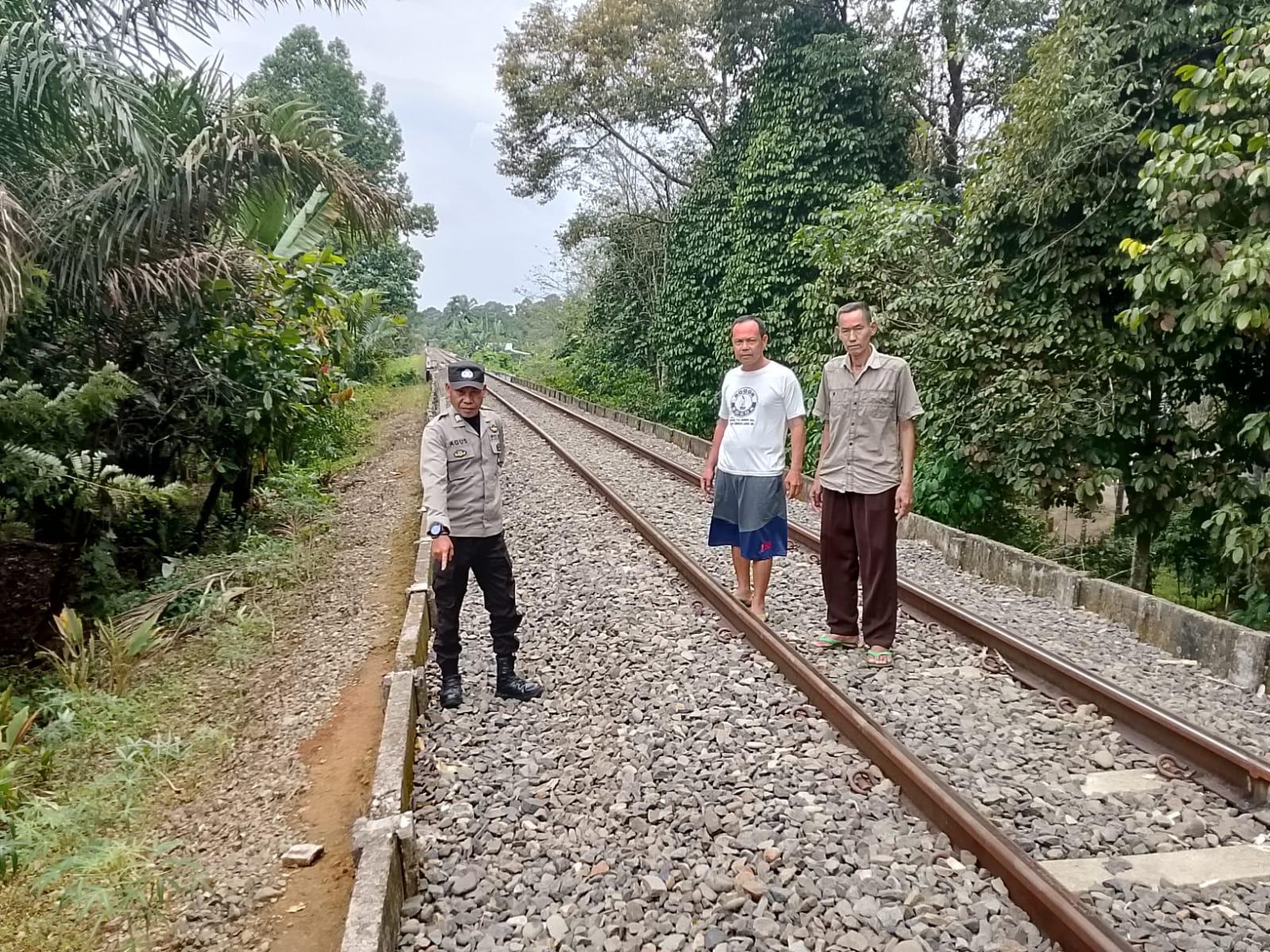 Sempat Alami Kritis, Perempuan Tanpa Identitas Tertabrak Kereta Api di Empat Lawang Meninggal Dunia