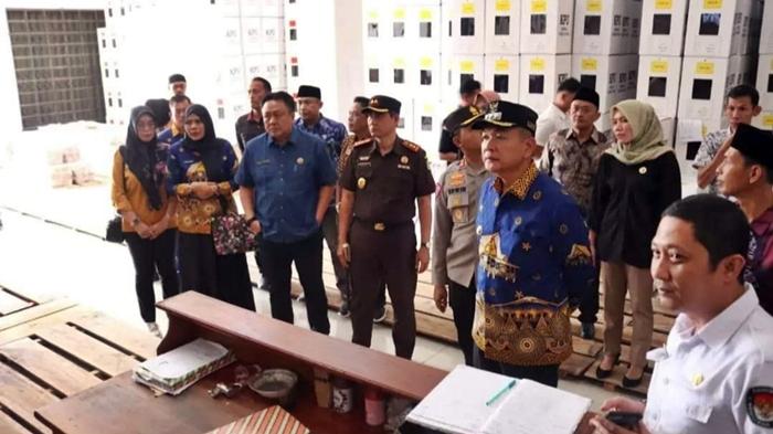 Pj-Walikota-Pagaralam-berkunjung-dan-bersilaturahmi-dengan-Komisioner-KPUD-Pagar-alam-yang-baru2.jpg
