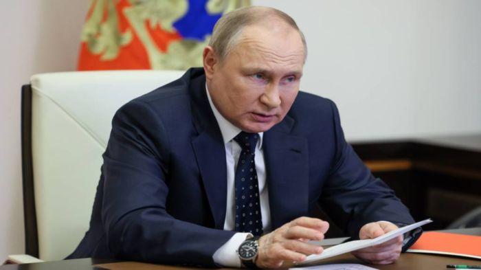 Presiden-Rusia-Vladimir-Putin-mengadakan-pertemuan-Dewan-Keamanan-Rusia.jpg
