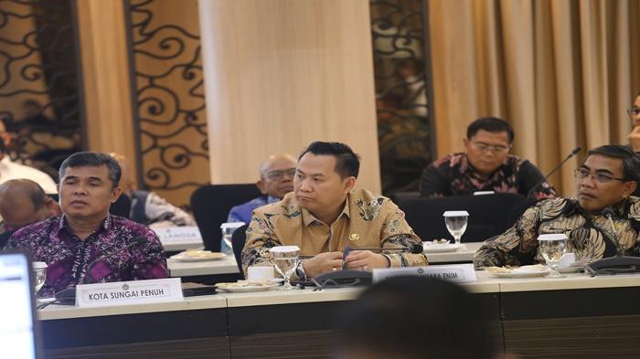 Rapat-Koordinasi-Regional-Percepatan-Penghapusan-Kemiskinan-Ekstrem-Tahun-2024.jpg