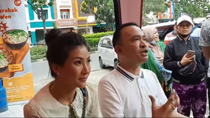 Insiden Didorong Kru TV Hingga Jatuh, Ruben Onsu Enggan Membesarkan Serahkan ke Stasiun TV