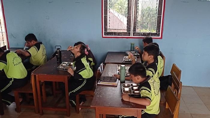 Program MBG di Palembang Kembali Bergulir Besok, Durasi Dipangkas Jadi 5 Hari Sepekan - Sripoku.com