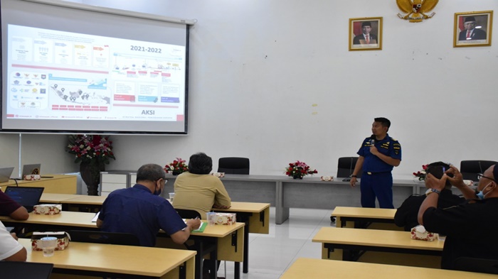 Salah-satunya-di-kawasan-pelabuhan-Birokrasi-dan-pelayanan-di-pelabuhan-laut.jpg