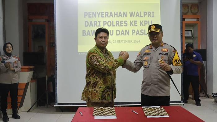 Salam-Komando-Ketua-KPU-Muba-Sigid-Nugroho-bersama-Kapolres-Muba.jpg