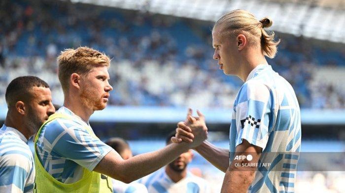 Selebrasi-jabat-tangan-De-Bruyne-dan-Haaland-usai-bobol-gawang-Bournemouth.jpg