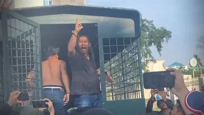 SOSOK BANG Long Orator Rempang Bikin Kapolres Terdiam, Keluarga UMY Jogja Utus Advocat