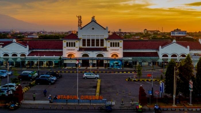 Stasiun-Cirebon.jpg
