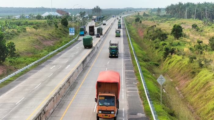 Suasana-tol-Kayuagung-Palembang-sepekan-jelang-lebaran-Senin-2542022.jpg