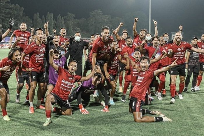 Suka-cita-pemain-Bali-United-merayakan-gelar-Juara-Liga-1-2021-2022.jpg