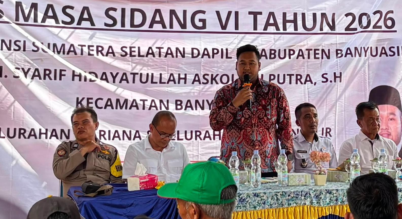 Reses di Banyuasin, Warga Minta Perbaikan Jalan hingga Bantuan Pertanian ke Anggota DPRD Sumsel - Sripoku.com