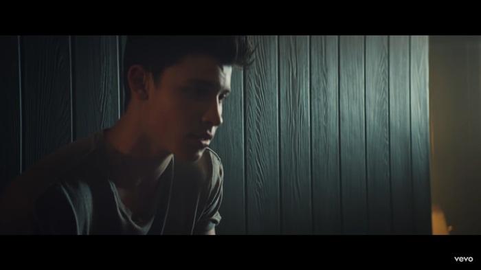 Translate-Lirik-Lagu-Treat-You-Better-milik-Shawn-Mendes.jpg