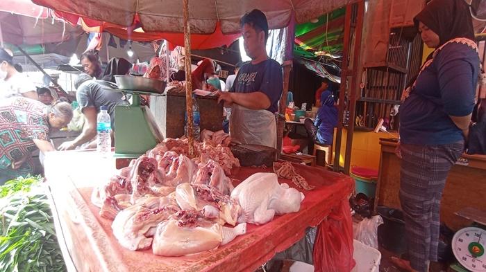 Update-harga-ayam-potong-di-Pasar-Sungki-Kota-Palembang-hari-ini-Senin-30-Januari-2023.jpg
