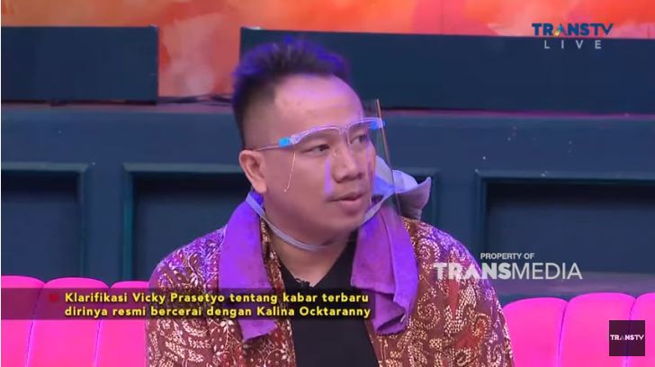 Vicky-Prasetyo-saat-jelaskan-mantan-istrinya-Kalina-Ocktaranny-yang-marah-ibunya-jadi-konten.jpg