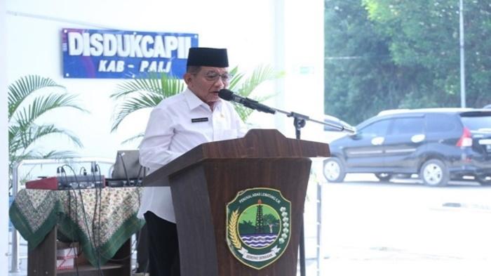 Wabup-Pali-H-Soemarjono-memberi-arahan-pencegahan-Stunting.jpg