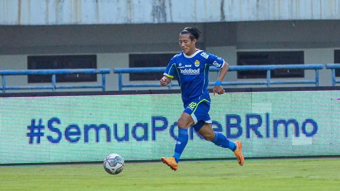 Wing-Back-Persib-Bandung-Henhen-Herdiana-BRI-Liga-1-pekan-9-kontra-Barito-Putera.jpg