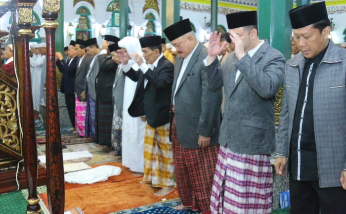 ahmad-najib-salat-ied_20180615_143145.jpg