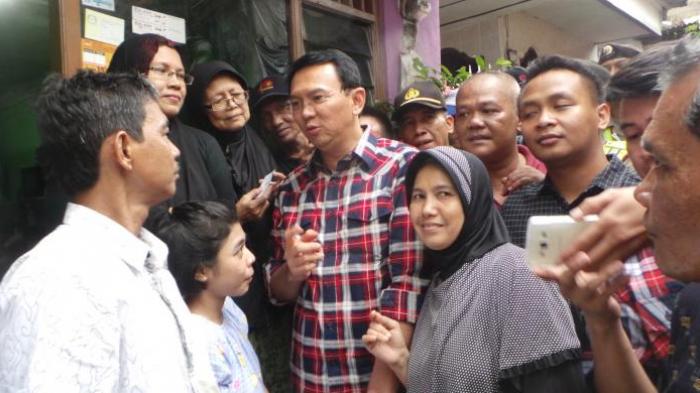 ahok-saat-blusukan_20161116_082220.jpg