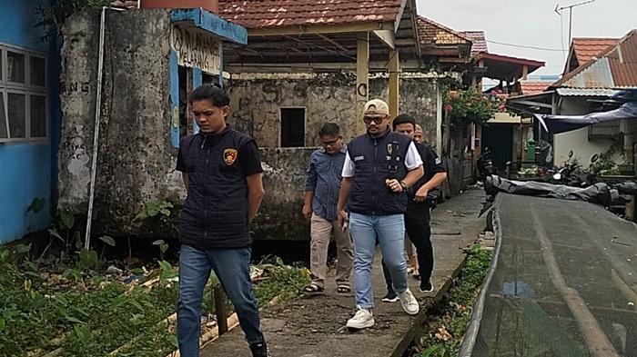 anggota-datangi-rumah-korban-penganiayaan.jpg