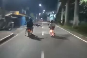 Waspada Melintas di Jalan Soekarno Hatta Palembang