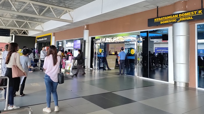bandara-smb-ii-palembang-di-jalur-kedatangan-domestik.jpg