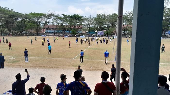 bentrok-sepakbola-di-Lahat.jpg