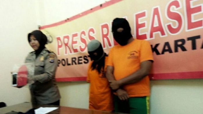 Begini Cerita Pasangan Suami Istri Tengah Bulan Madu Ditangkap Karena Mencuri HP
