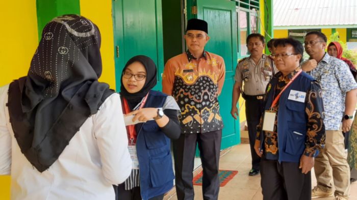 bupati-musirawas-h-hendra-gunawan-pantau-pelaksanaan-tes-cpns.jpg