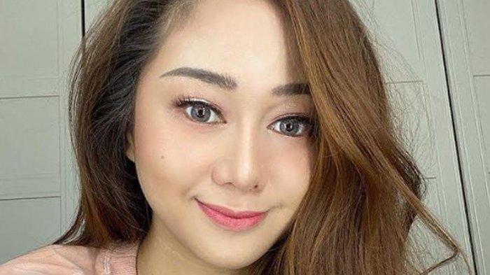 Denise Chariesta Belum Puas, Kini Usik Agnez Mo, Rival Dewi Perssik Sombong Berani Begini: Prestasi