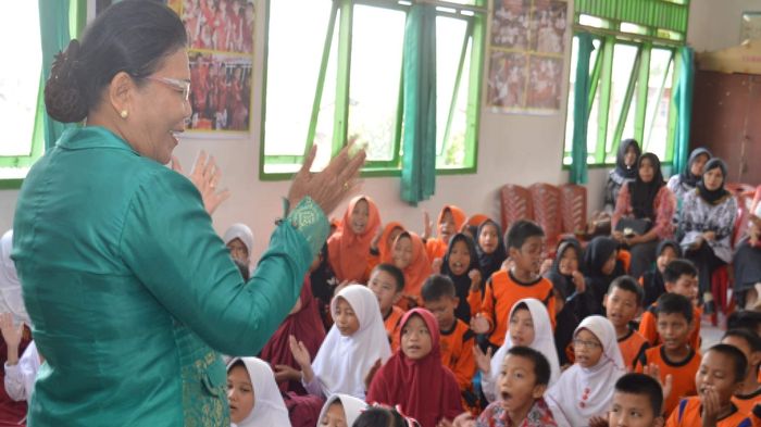 Bagaimana Cara Membuat Anak Gemar Membaca, Kemendikbud Ajari Siasat 'Buku Kita Kurang Asyik'