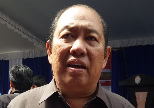 direktur-utama-pd-pasar-palembang-jaya-apriadi-s-busri_20160328_130507.jpg