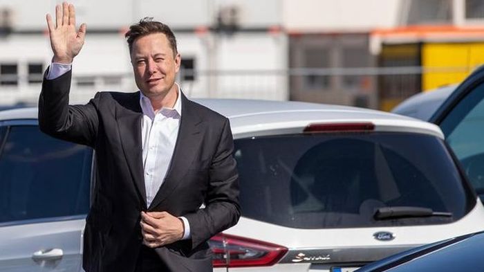 elon-musk-profil-pria-terkaya-di-dunia-raja-otomotif-dan-roket.jpg