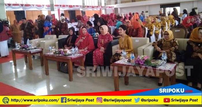 forum-silahturahmi-istri-kepala-daerah-forsikada_20180130_150811.jpg