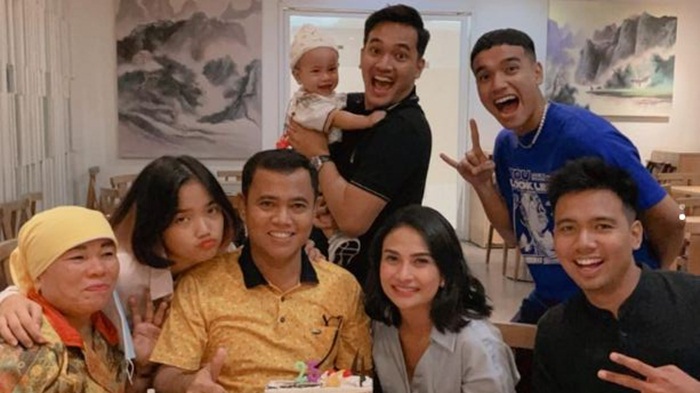 foto-keluarga-bibi-ardiansyah.jpg
