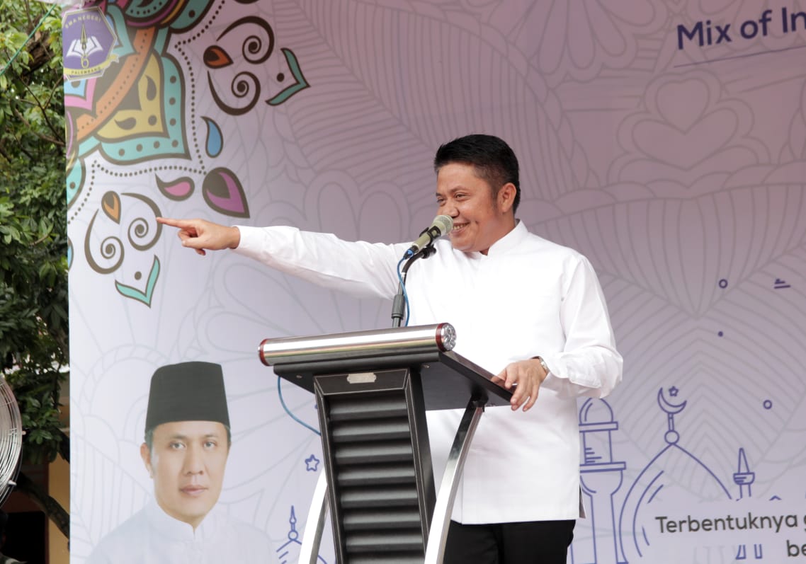 gubernur-sumsel-herman-deru-yang-membuka-kegiatan-mineral.jpg