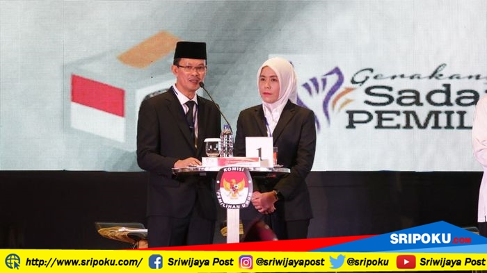 harfit-dalam-debat-paslon-di-hotel-aston-palembang_20180623_135344.jpg