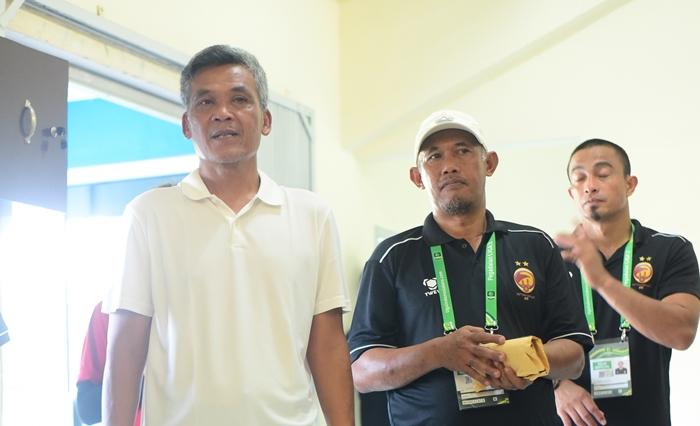 hendri-pelatih-sfc11.jpg