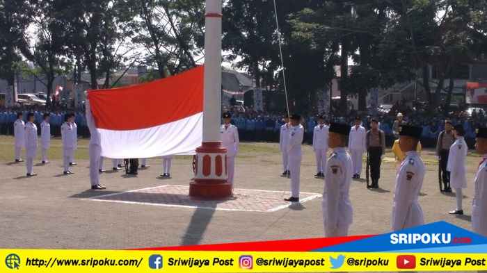 hut-kemerdekaan-ri-ke-73-di-lapangan-merdeka-alun-alun-utara-kota-pagaralam_20180817_140836.jpg