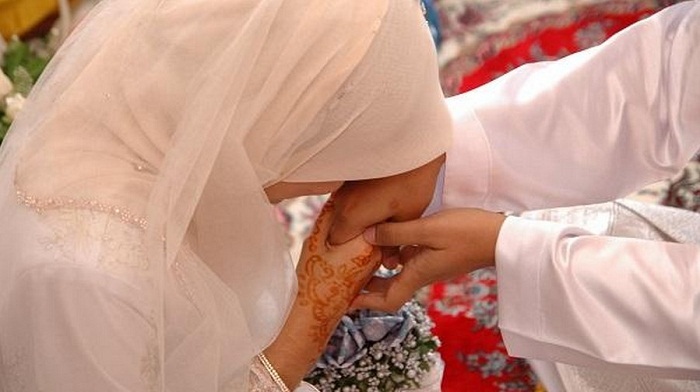ilustrasi-istri-salehah_20160219_201054.jpg