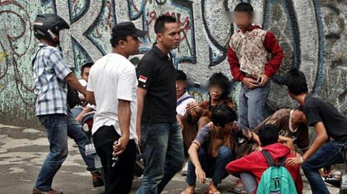 DAFTAR Preman Paling Ditakuti Terganas di Indonesia, Berwajah Bengis hingga Serang Paman Sendiri!