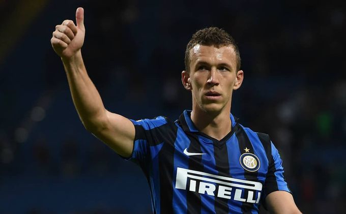 ivan-perisic4-penyerang-inter-milan_20180806_080048.jpg