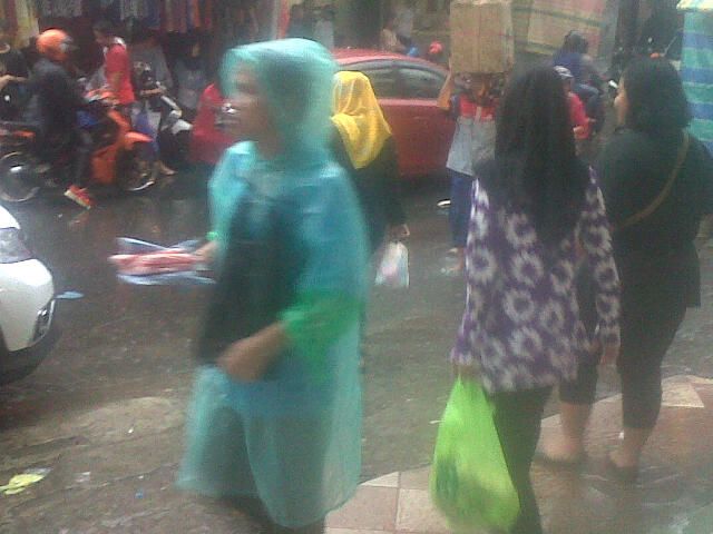 jas-hujan-murah_20160206_163301.jpg